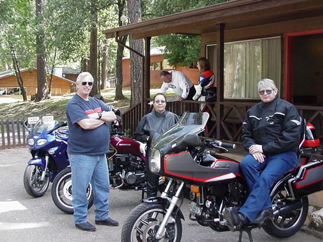 SF2003-bikes.JPG (325952 bytes)
